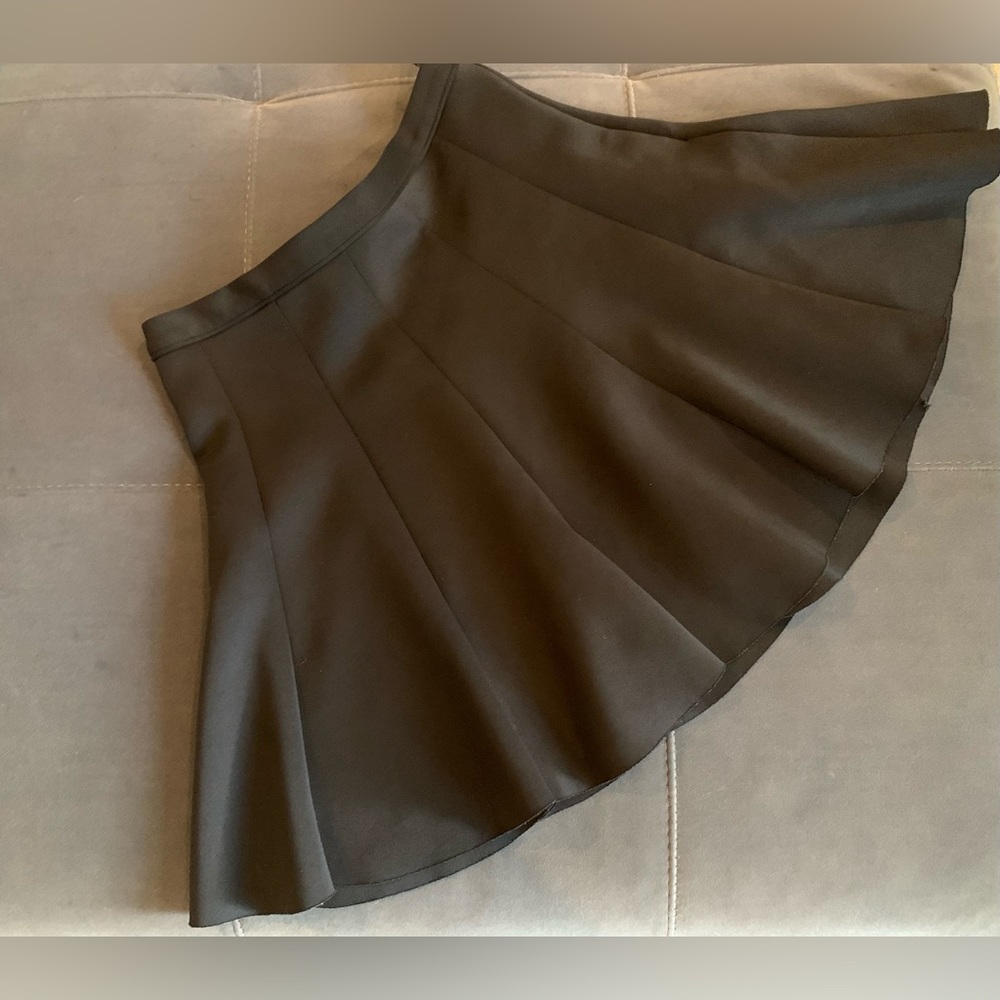 Abercrombie & Fitch Black Circle Skater Skirt-Medium